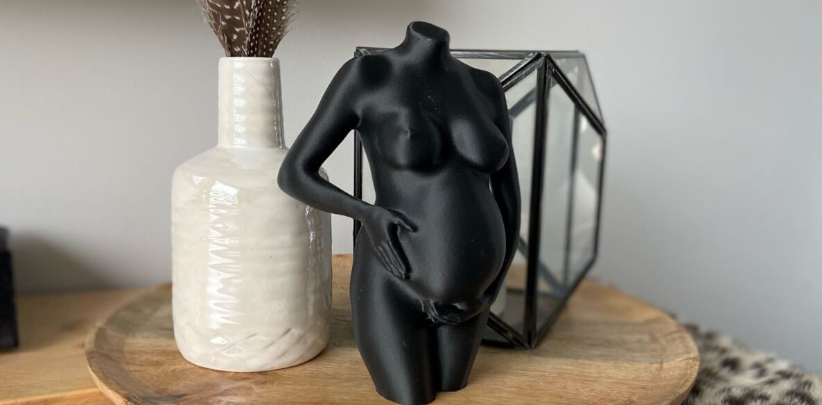 Een zwangerschapsbeeldje laten maken tijdens je zwangerschap mamazetkoers beeldje