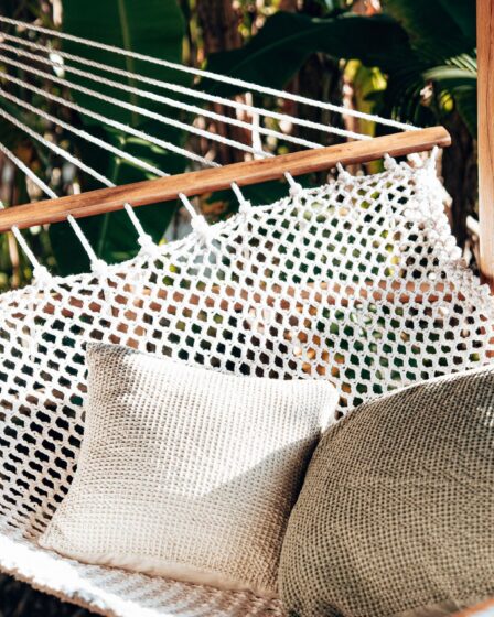 Buitenleven en de magie van een hangmat in de tuin